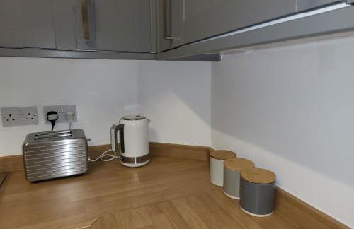 Cheadle village - Photo 2