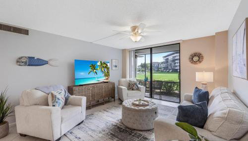 Walkout condo with beach access, pool and pickleball - Foto 4