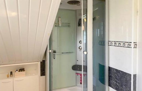 Amazing Apartment In Pologi - Foto 16