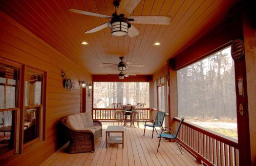 Secluded Cabin - Games, Fire Pit, Hot Tub, Pet OK - Foto 28
