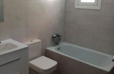 Casa Julio, bonita casa cómoda y espaciosa, totalmente reformada con terraza y jardin privado - Foto 12