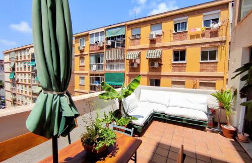 Manuela Nogales Apartments! - Photo 3