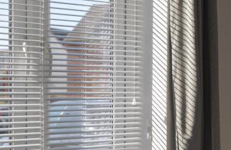 Comfortable 2-Bed Home with Parking & Fast Wi-Fi! - Photo 21