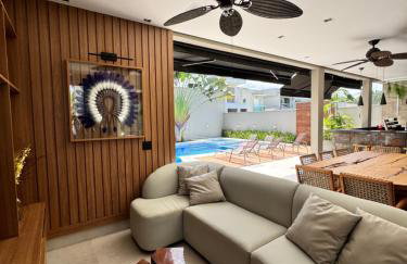 Casa de Luxo com Enxoval Completo, 4 Quartos, Área Gourmet, Piscina, Academia, Quadra Particular, Lago e Vista Privilegiada - Photo 17