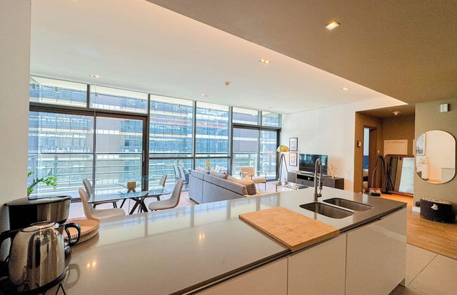 Aya - Sophisticated 1BR Apartment in CityWalk with Views - Photo 12