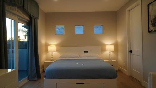 Modern comfort, prime location, 360 views, 4 BR entire house - Foto 5