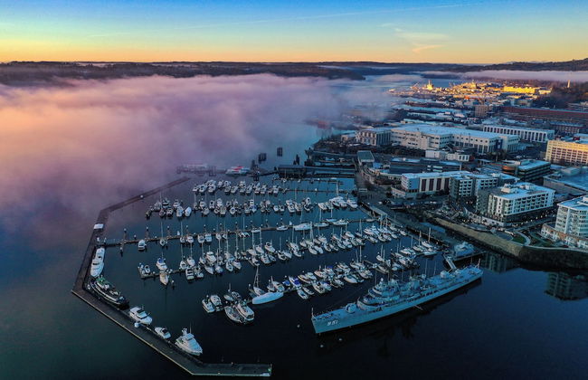 Marina Square Suites - Photo 39