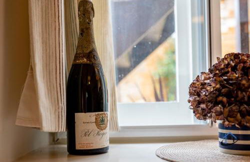 The Old Plough, mix of 1 bed and 3 bed units, rustic charm, super king bed or twins, en-suite, secure parking - Foto 32