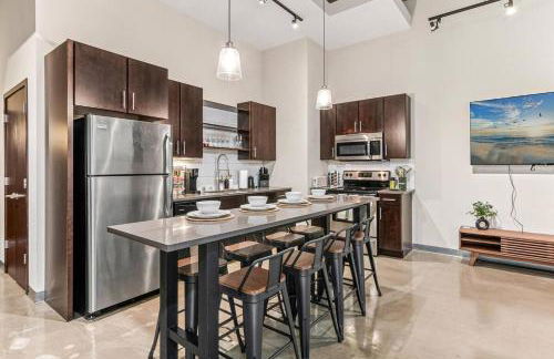 DT 2BD Steps from Target Field+GYM+KTCHN+LNDRY - Foto 13