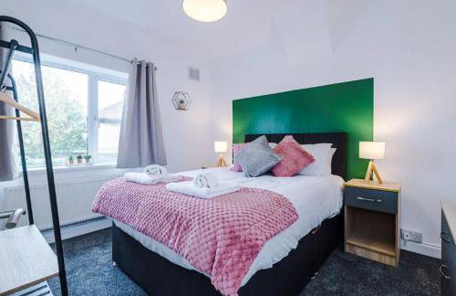 Charming and Modern 3BR Home Steps Away From City Center - Foto 1
