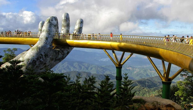 El Golden Bridge en las colinas de Ba Na – Tour de un día entero - Foto 5