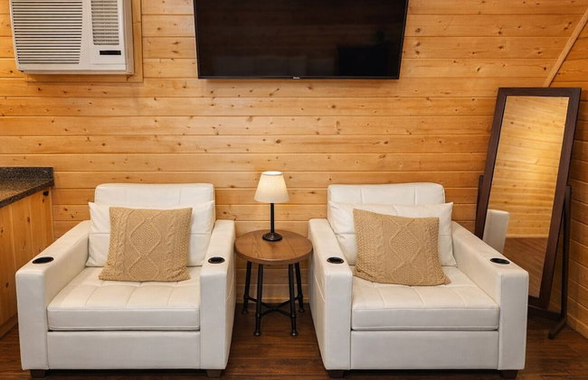 Log Cabin for Family Glamping Vacation near San Antonio - Foto 27