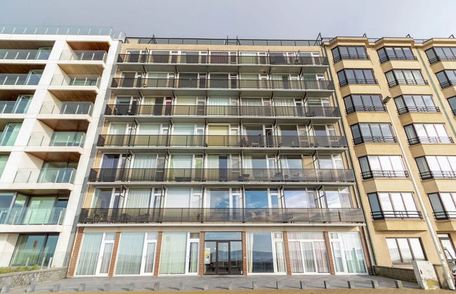 Studio in Ostend With Stunning Sea Views - Photo 1