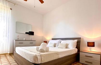 Sea Rocks House - Photo 5