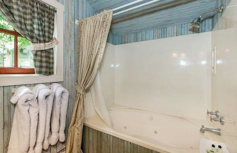 Ada's Peach Street Hideaway - Foto 22