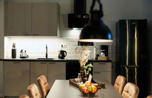 FOUNDRY - Business & Content Loft - 120 qm - Küche - Waschtrockner - Badewanne & Dusche - kostenloser Parkplatz - Smart TV - Foto 4