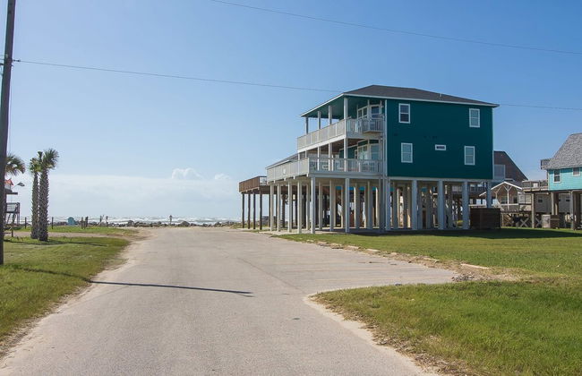 Gulf Adventures and Beachfront Relaxation Awaits - Foto 43