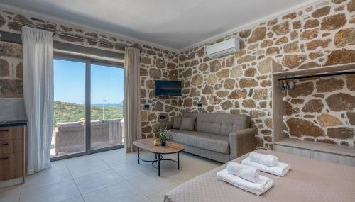 Liastera Luxury Apartments - Photo 2, towels