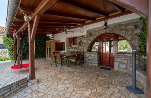 Stone Lady Holiday home with pool&hot tub,sauna,bbq,garden - Foto 43