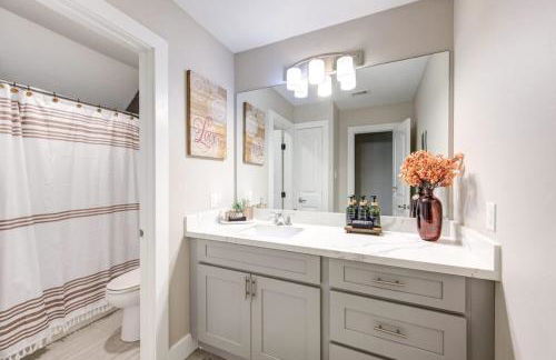 Ultimate Getaway Explore Katy & Houston in Style - Foto 45