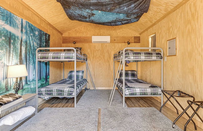 Red Cedar by Avantstay Cabin w/ Hot Tub + Views! - Foto 38