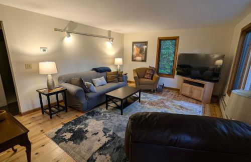 Tranquil NH Lakehouse Escape - Foto 10