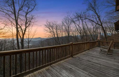 Longview - Mountain Retreat, Sunset Views, and 20 Minutes to Asheville! - Foto 18