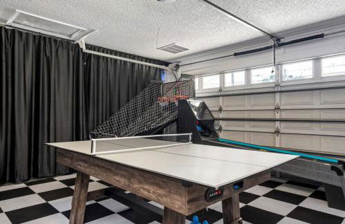 7 BR Heated Pool, Game Room, Theater, Sleeps 25 - Foto 78