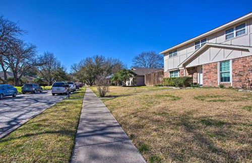 11 Mi to Holiday at Arboretum! Home with Hot Tub - Foto 64