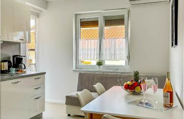 Galib 2 - newly renovated and top location near the sea and city center - Photo 2