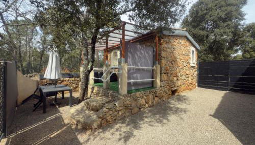 Le Cocon en pierre au coeur du Verdon gîte "Le Repos Des Chênes" - Foto 2