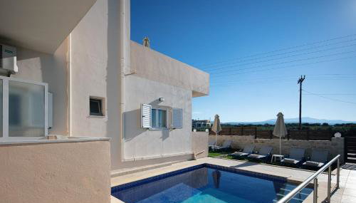 7 bedroom villa with pool, 700m from the beach! - Foto 3