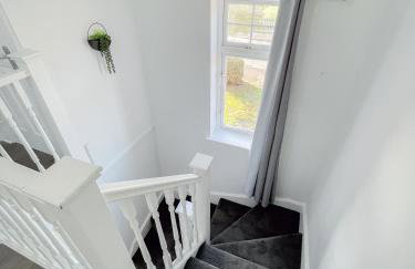 Opulent 5 bedroom Retreat with Hot tub and Entertainment - Foto 41