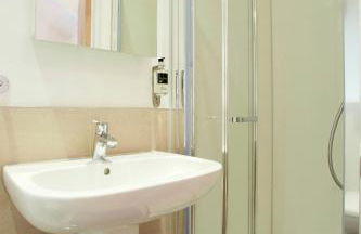 Pyjama Factory Self Catering Accommodation - Foto 34