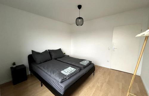 LOOT LARGE /Stadtrand /Parkplatz - Foto 36