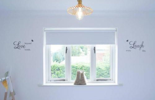 The Croft a lovely town house in the centre of Holt with free PARKING for two cars - Photo 19