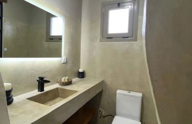 Sonia`s luxury apartment with jacuzzi - Photo 13