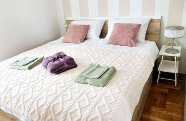 West View 130 apartment with parking - Photo 13