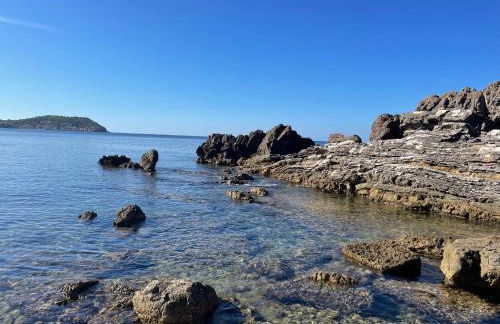 Appartement cosy vue mer à 50 m de la plage - refait à neuf et climatisé - Foto 38