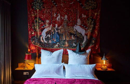 Wizard Apartment Hamburg - 3 Schlafzimmer - 156 qm mit Dachterrasse - bis 10 Personen - Dusche & Badewanne - Küche - Smart TV - kostenloser Parkplatz - Foto 2