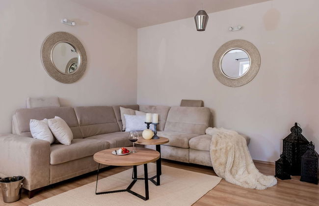 Luxury Villa Lelu With Heated Saltwater Pool, Parking, High Speed Internet, Bbq, el. car Charge T2 - Foto 19