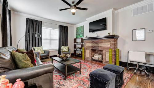 Howes Capitol II-Sleek & spacious-walk to OU Med - Foto 4