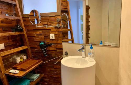 Private apartment with stunning ocean views and sunset. - Photo 36