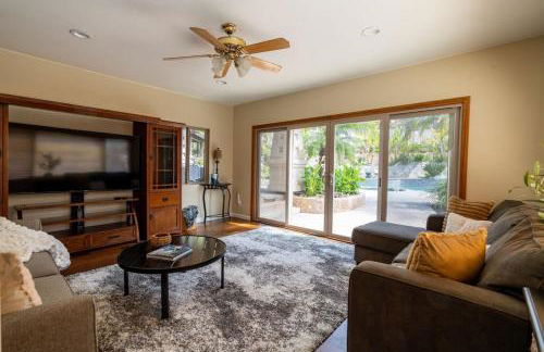 Resort style back yard heated pool and spa - Foto 44