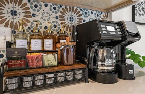 3BD plus 1BD Tiny Home - Outdoor Movie & Yard Fun - Foto 28