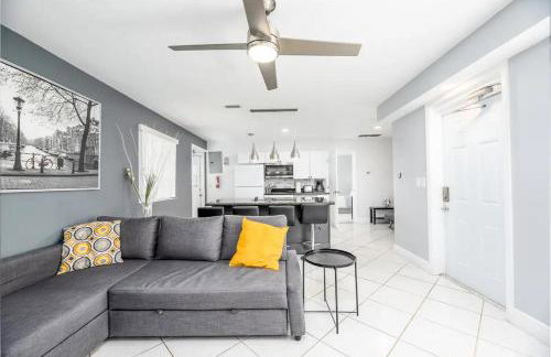 Cozy Getaway with Pool and Putting Green Unit 1 - Foto 3