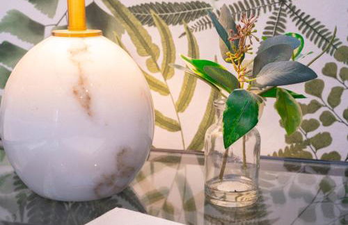 Natchez Charm - Studio, 1 Bath, Full Kitchen, King Bed, 2 Blocks from Mississippi River - Foto 18