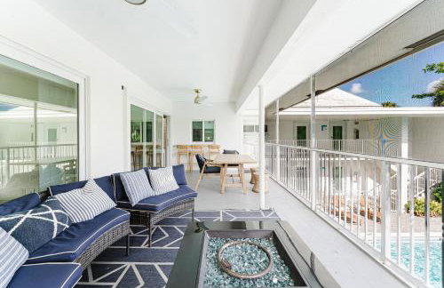 Aureum Stay Beachside Two Bedroom with Pool near Boca Beach - Foto 32