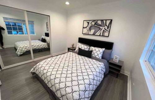 Woodland Hills 3 bedroom w/ pool and spa - Foto 17