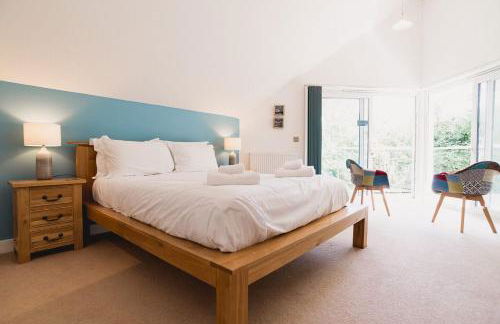 Trewhiddle Retreat V10 by Together Travel - Luxury 4-Bedroom Villa - Foto 50